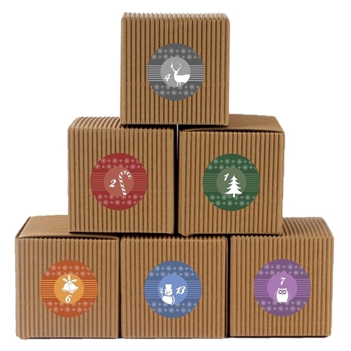 24 Rustikale Adventsboxen mit 24 Adventsaufklebern Wintermotive